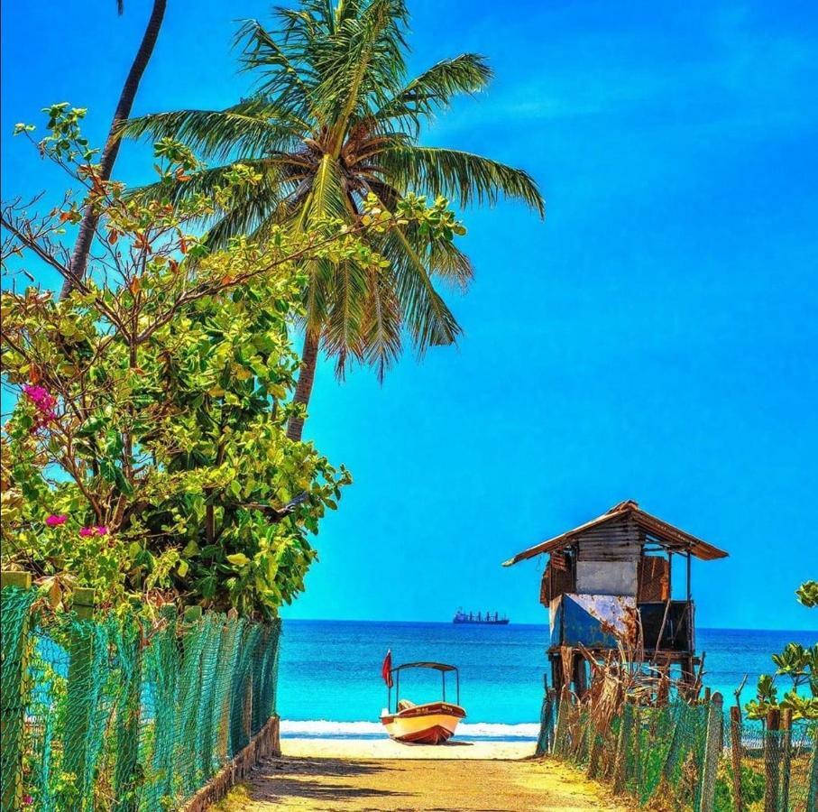 Trinco Relax Hut Hotel Trincomalee Exterior photo