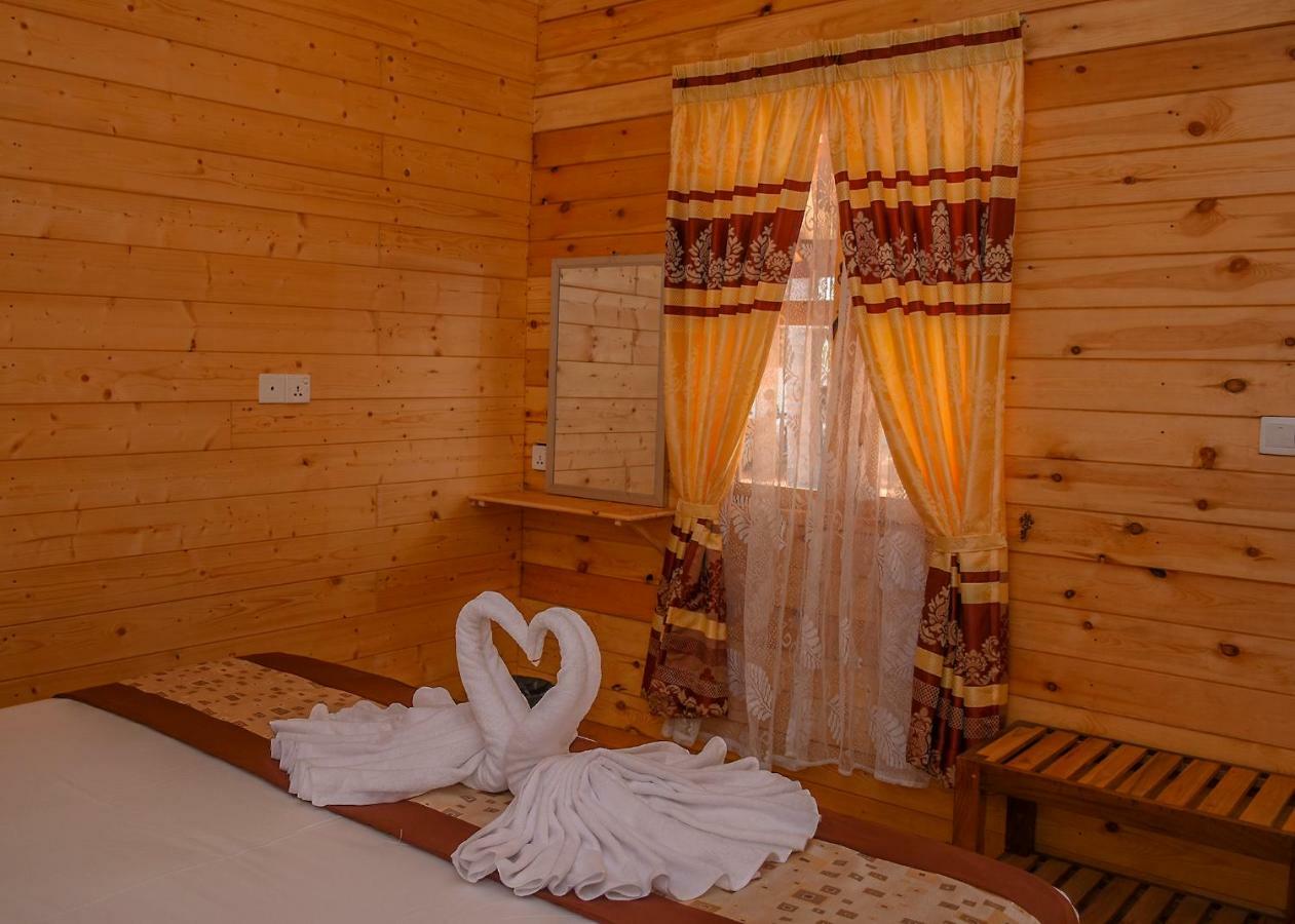 Trinco Relax Hut Hotel Trincomalee Exterior photo