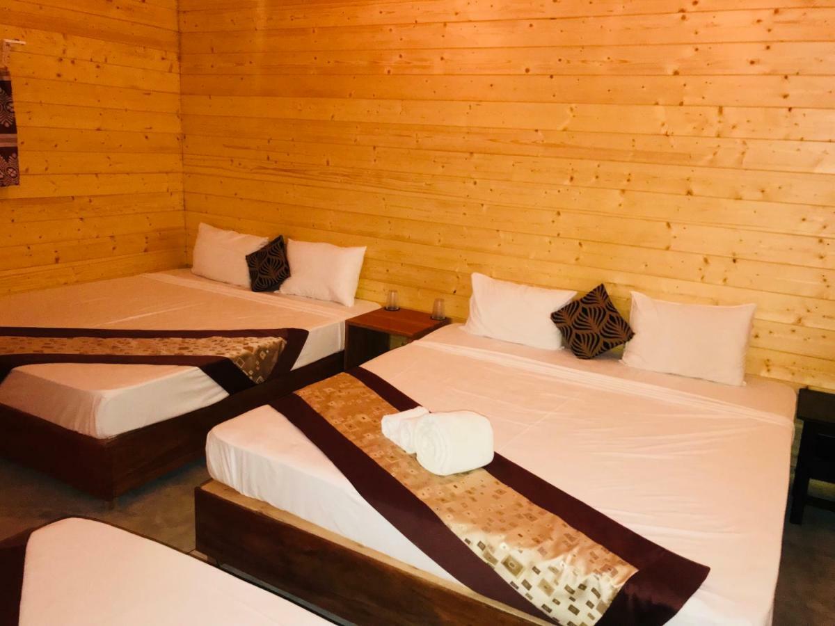 Trinco Relax Hut Hotel Trincomalee Exterior photo