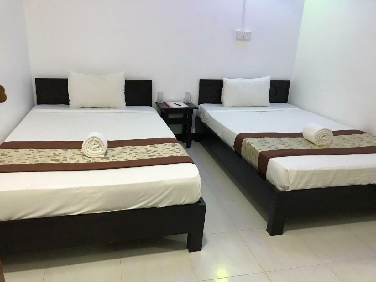 Trinco Relax Hut Hotel Trincomalee Exterior photo